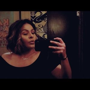 Meet your Posher, Anissa